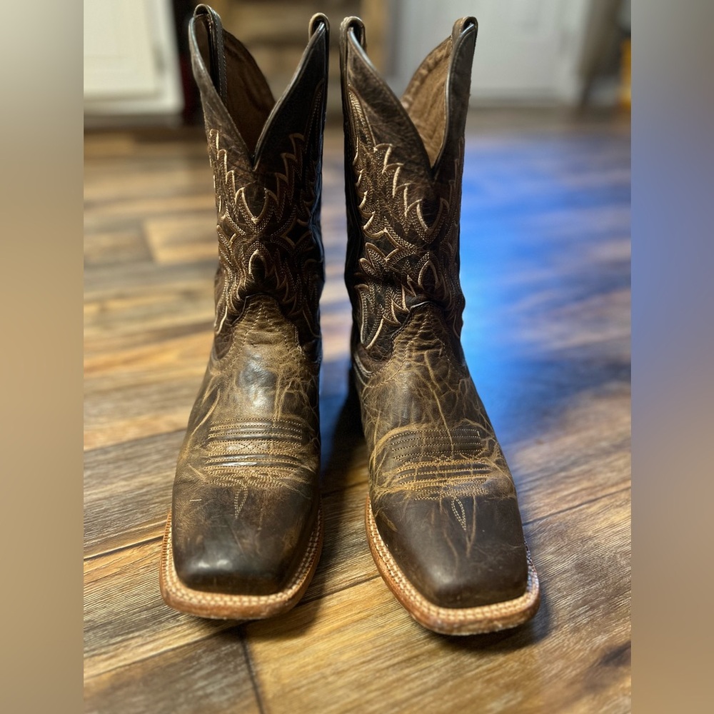 Ariat rough stock Men’s boots.